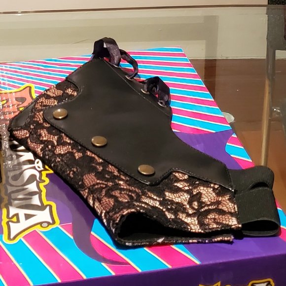 Steampunk convertible victorian heeled boots - Picture 3 of 4